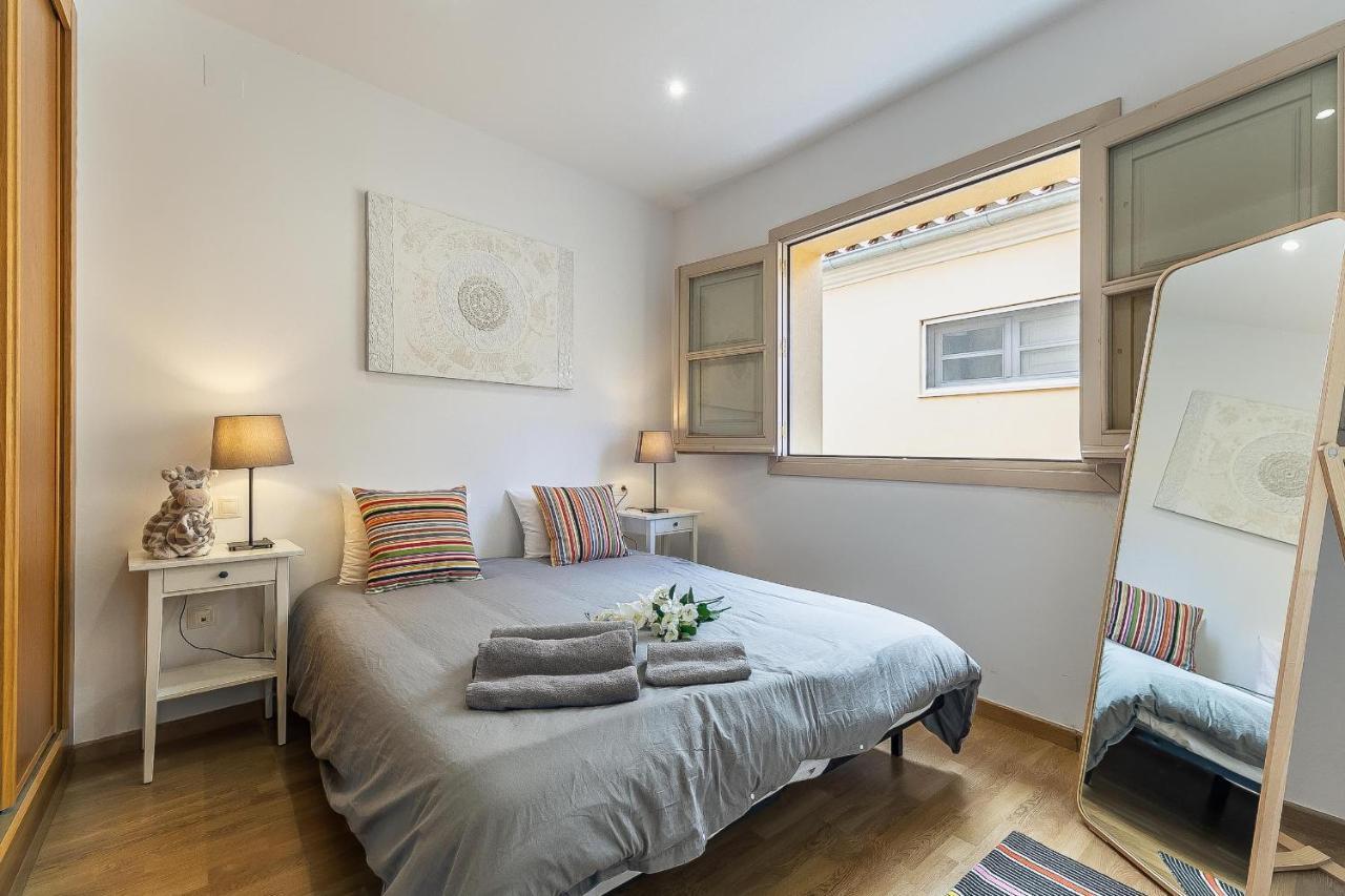 Central Malaga Apartment At Mitjana Plaza Екстериор снимка