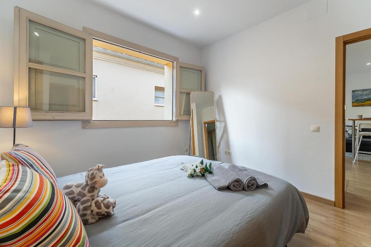 Central Malaga Apartment At Mitjana Plaza Екстериор снимка