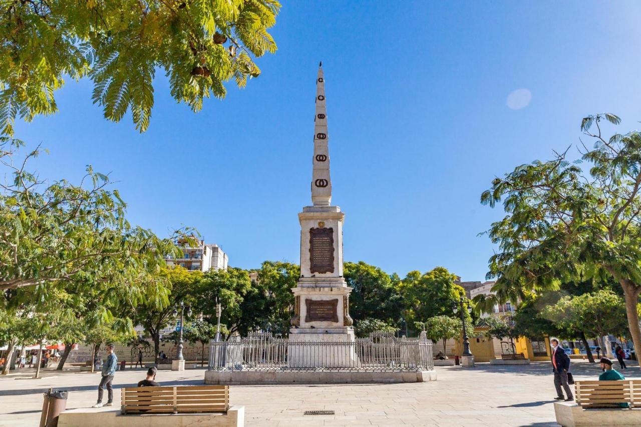 Central Malaga Apartment At Mitjana Plaza Екстериор снимка